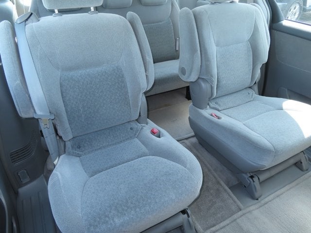 2005 Toyota Sienna CE