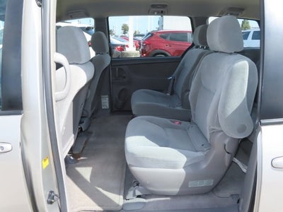 2005 Toyota Sienna CE