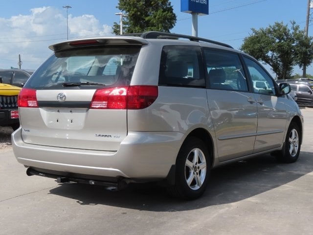 2005 Toyota Sienna CE