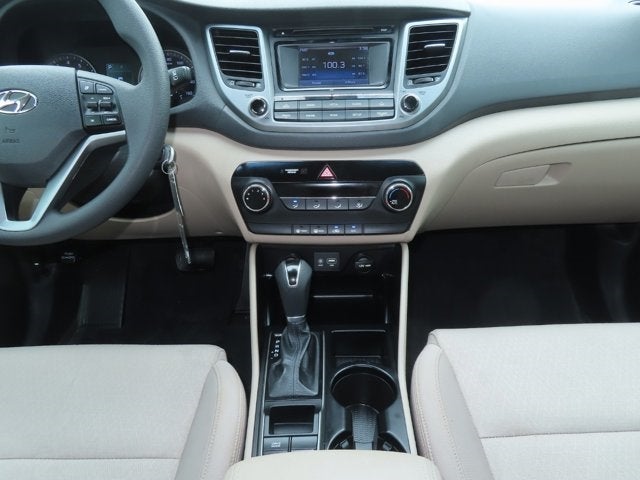 2016 Hyundai Tucson SE