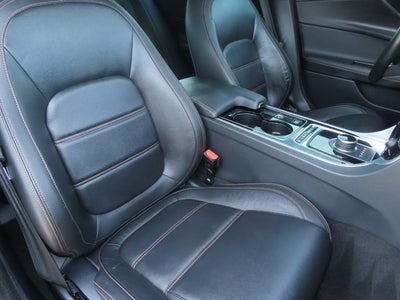 2017 Jaguar XE 35t Prestige