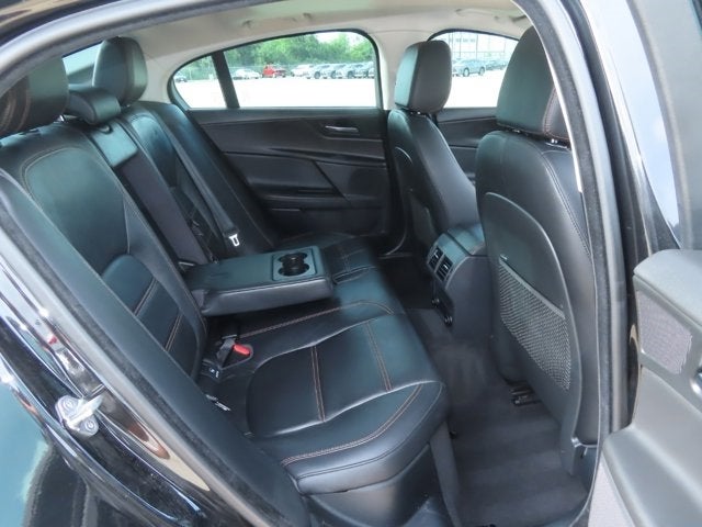 2017 Jaguar XE 35t Prestige