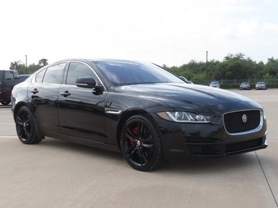2017 Jaguar XE 35t Prestige