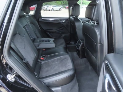 2018 Porsche Macan Base