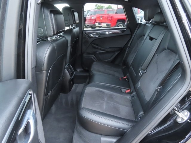 2018 Porsche Macan Base