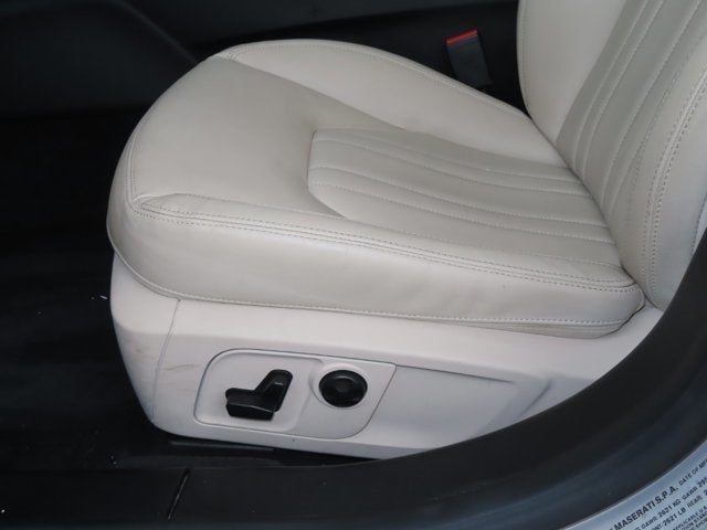 2015 Maserati Ghibli 