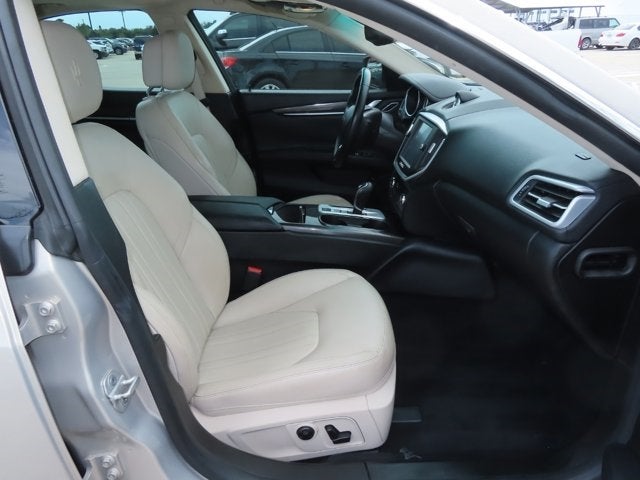 2015 Maserati Ghibli 