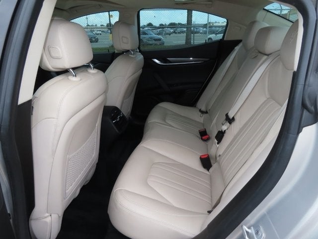 2015 Maserati Ghibli 